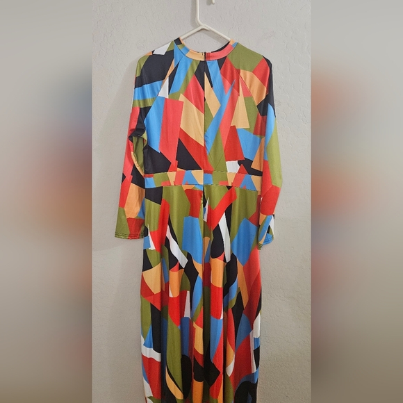 Vibrant Abstract Pattern Dress - Picture 3 of 3